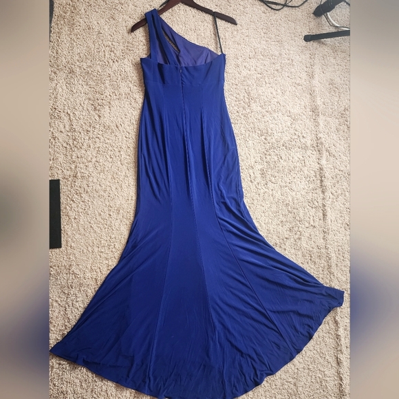 🔴SEPT SALE! NEW! XSCAPE ONE SHOULDER GOWN SZ 4 - Picture 6 of 11